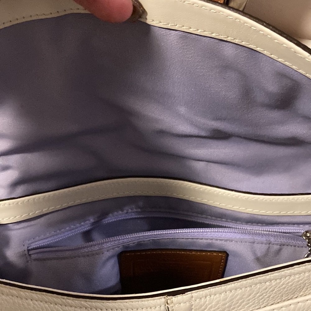 New Coach white leather - Picture 5 of 5